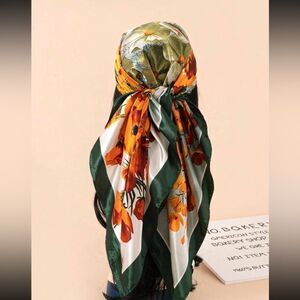 Bohemian flower detail scarf N578